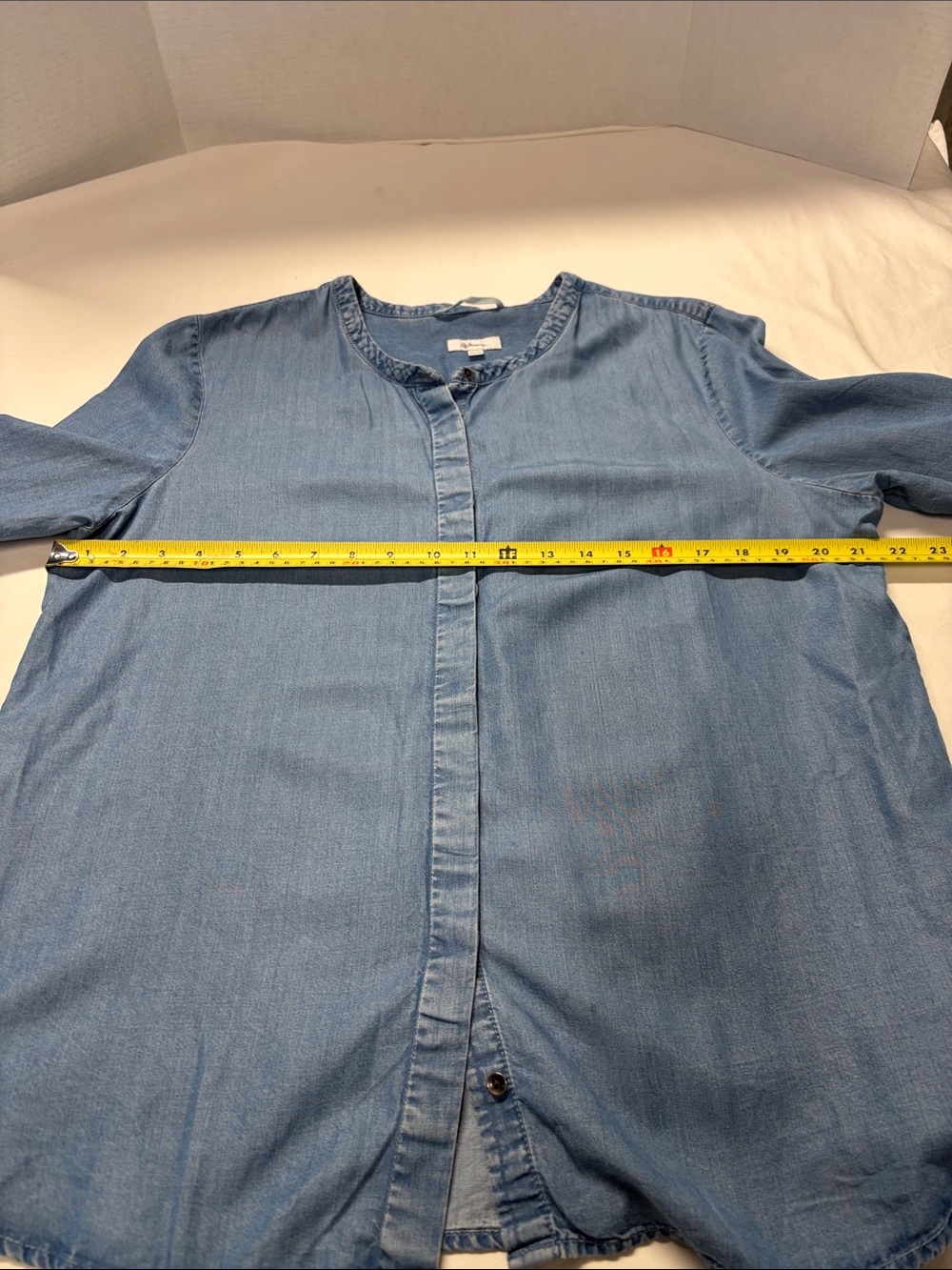 Reitmans Light Blue Tie-Cuff Denim Shirt - Picture 5 of 7